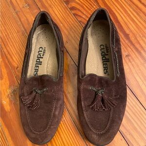 Women’s Cobbie Cuddlers Brown Suede Shoes Size 5
